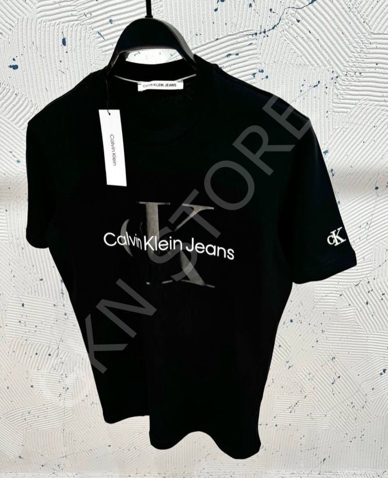 CALVİN KLEİN